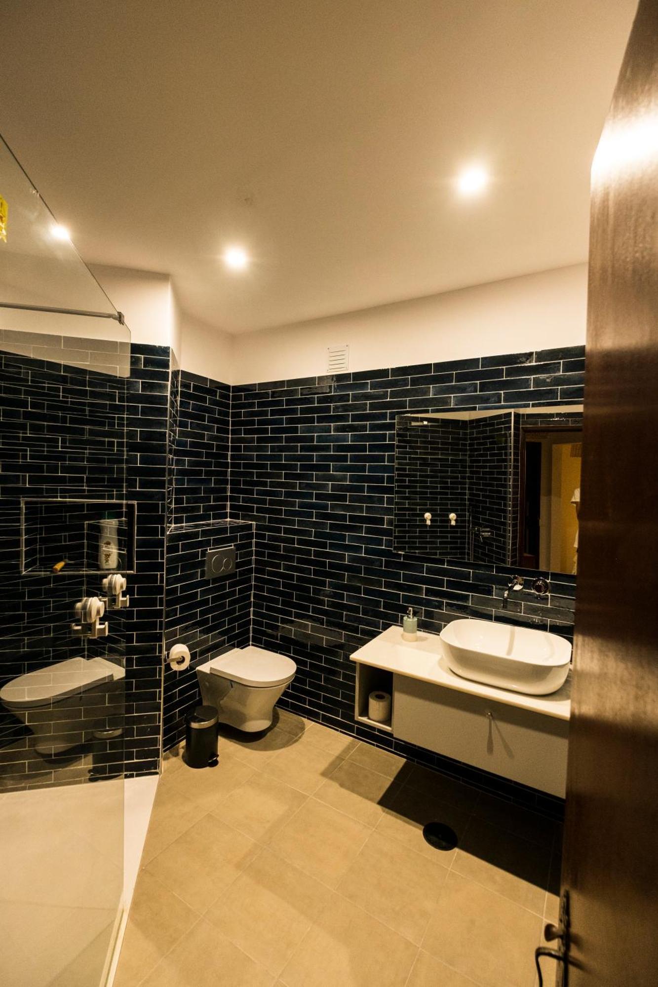 Cozy Beach Apartment W/ Sea View, Free Parking & Ac Carvoeiro  Esterno foto